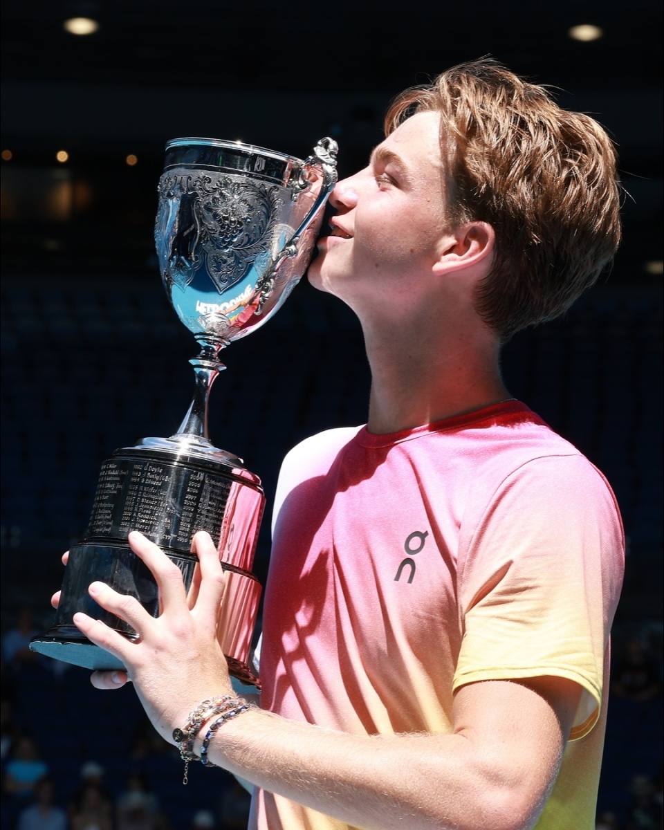 欧洲网球队绝地反击英国网球队,费德勒制霸全场 欧洲网球队绝地反击英国网球队,费德勒制霸全场