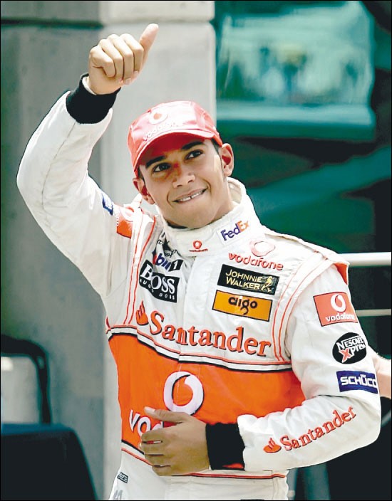 菲律宾男篮绝地反击中国男篮，汉密尔顿高光表现