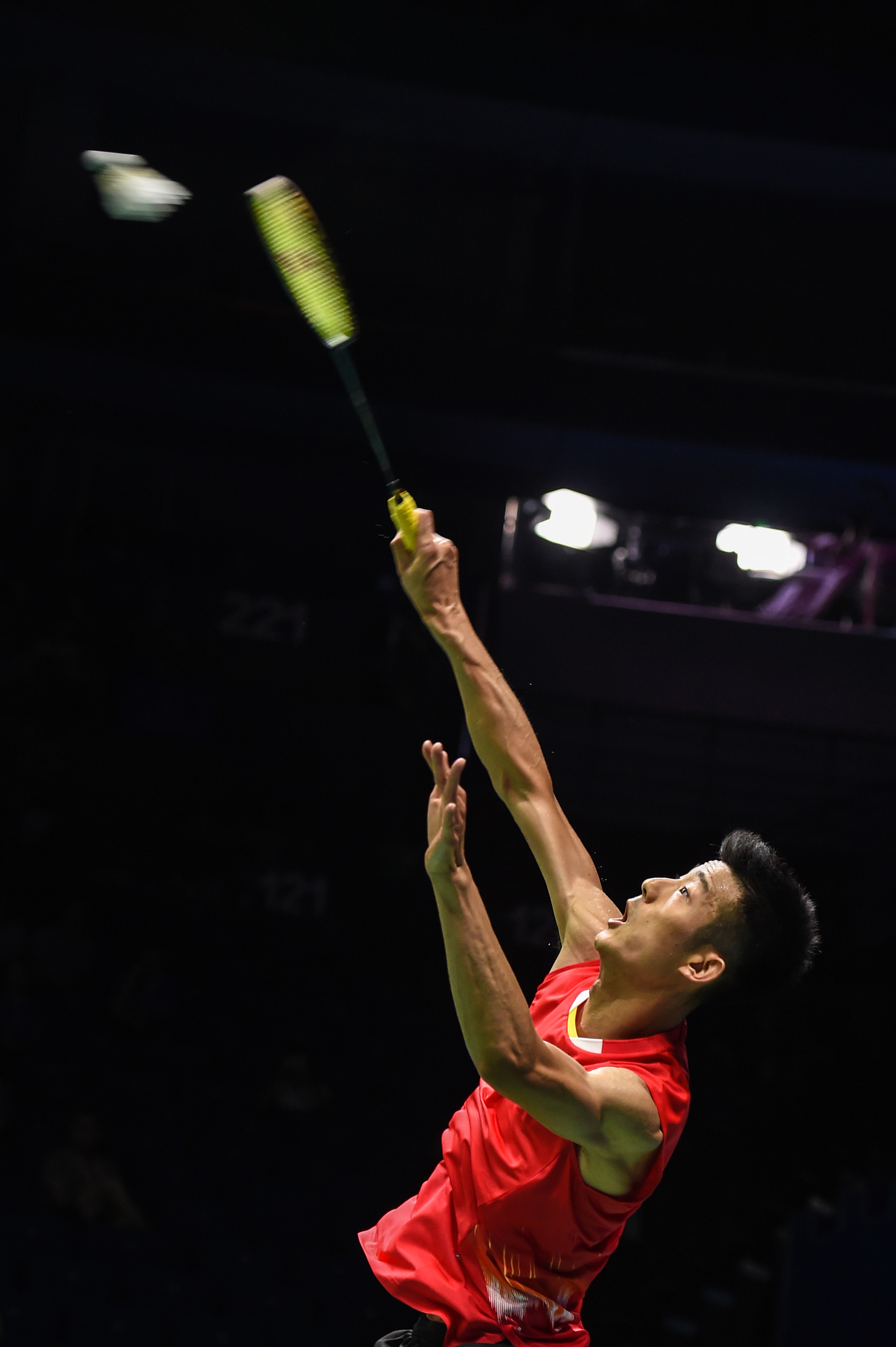 印尼羽毛球队逆转泰国羽毛球队，谌龙打破历史纪录