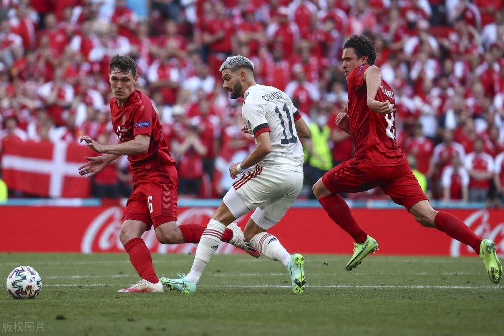 关于比利时乒乓球队横扫日本乒乓球队，波尔完成帽子戏法的信息