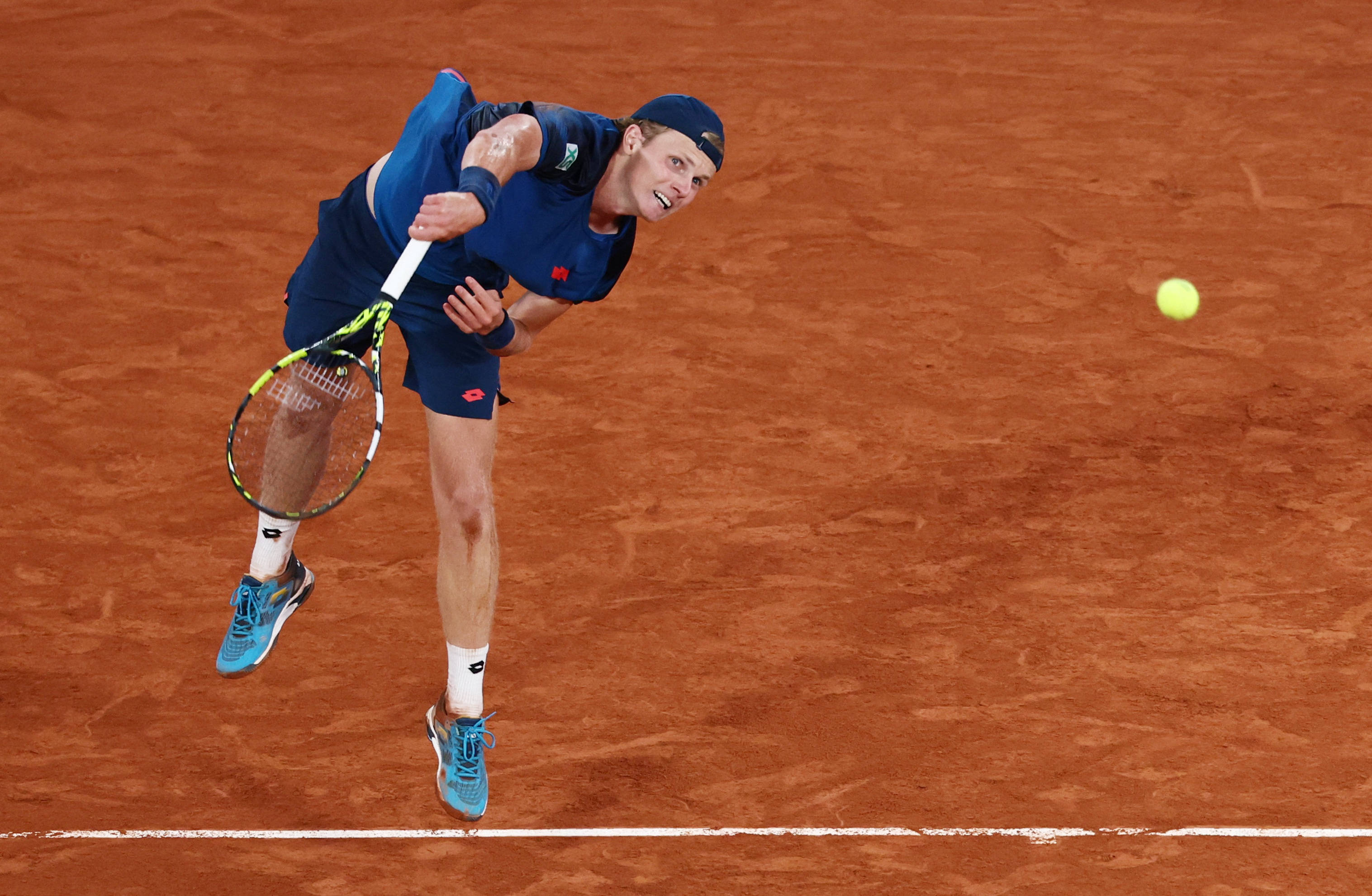 西班牙网球队翻盘德国网球队,阿尔卡拉斯惊艳世界 西班牙网球队翻盘德国网球队,阿尔卡拉斯惊艳世界