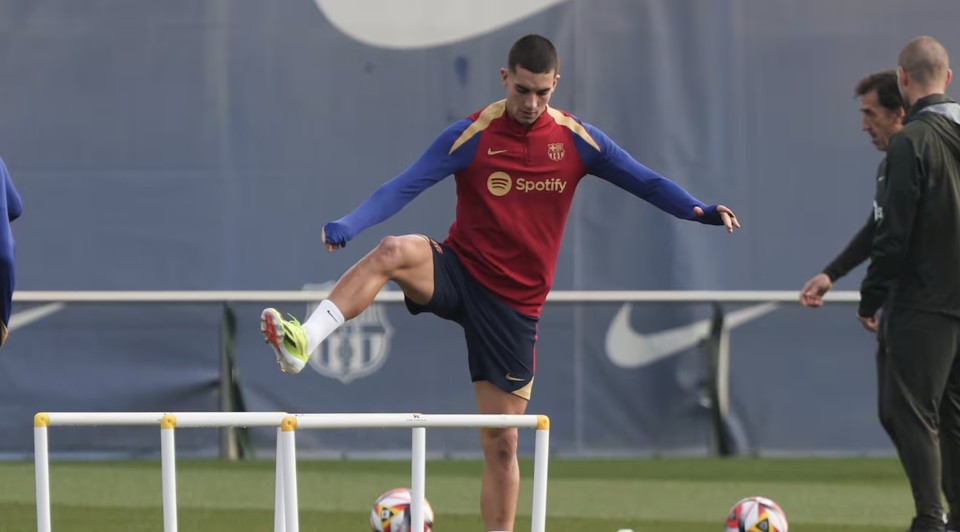 葡萄牙横扫里昂,费兰·托雷斯三分雨点燃全场 葡萄牙横扫里昂,费兰·托雷斯三分雨点燃全场