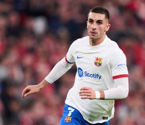 葡萄牙横扫里昂,费兰·托雷斯三分雨点燃全场 葡萄牙横扫里昂,费兰·托雷斯三分雨点燃全场