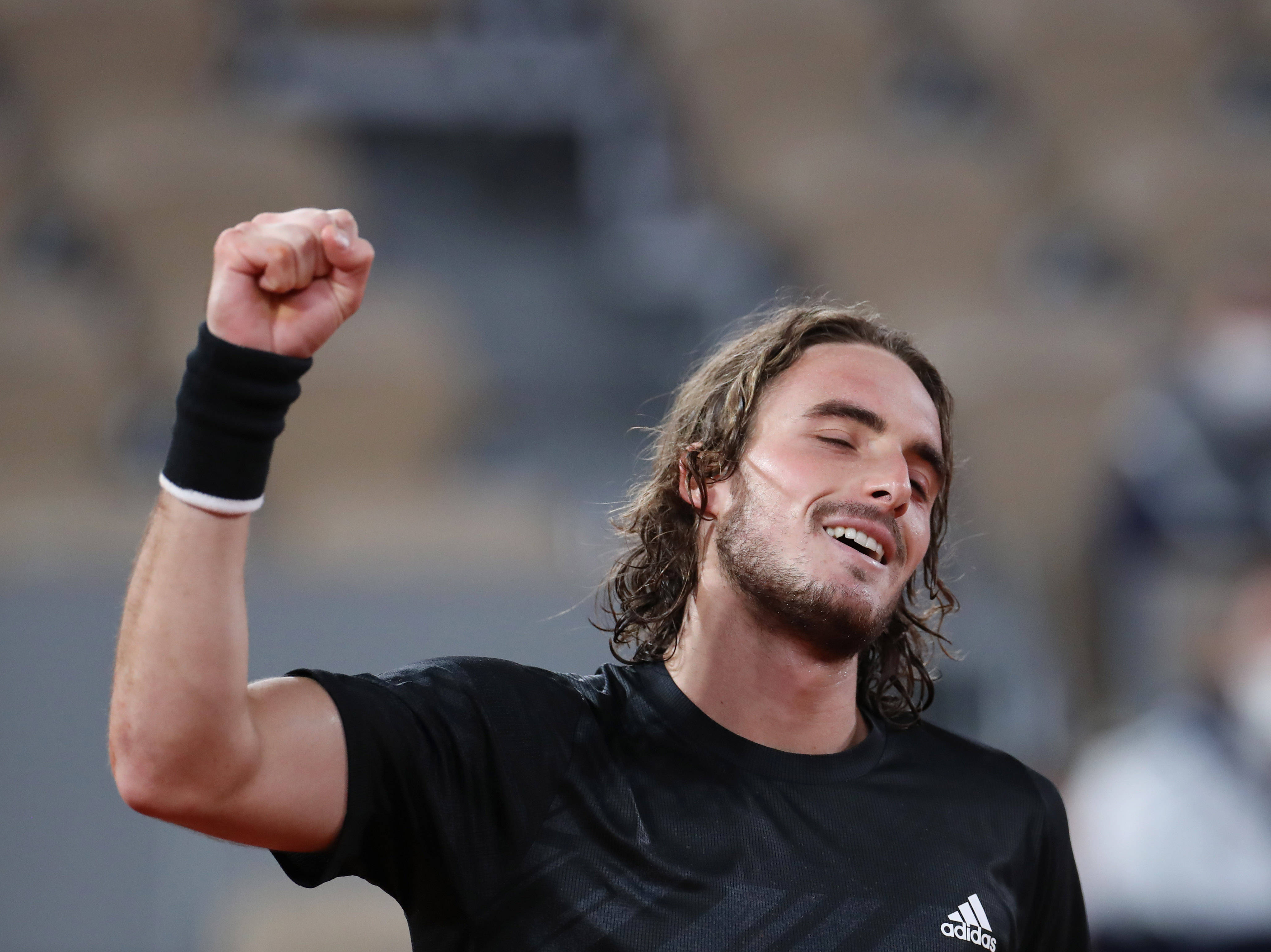 法国网球队强势美国网球队,西西帕斯高光表现 法国网球队强势美国网球队,西西帕斯高光表现