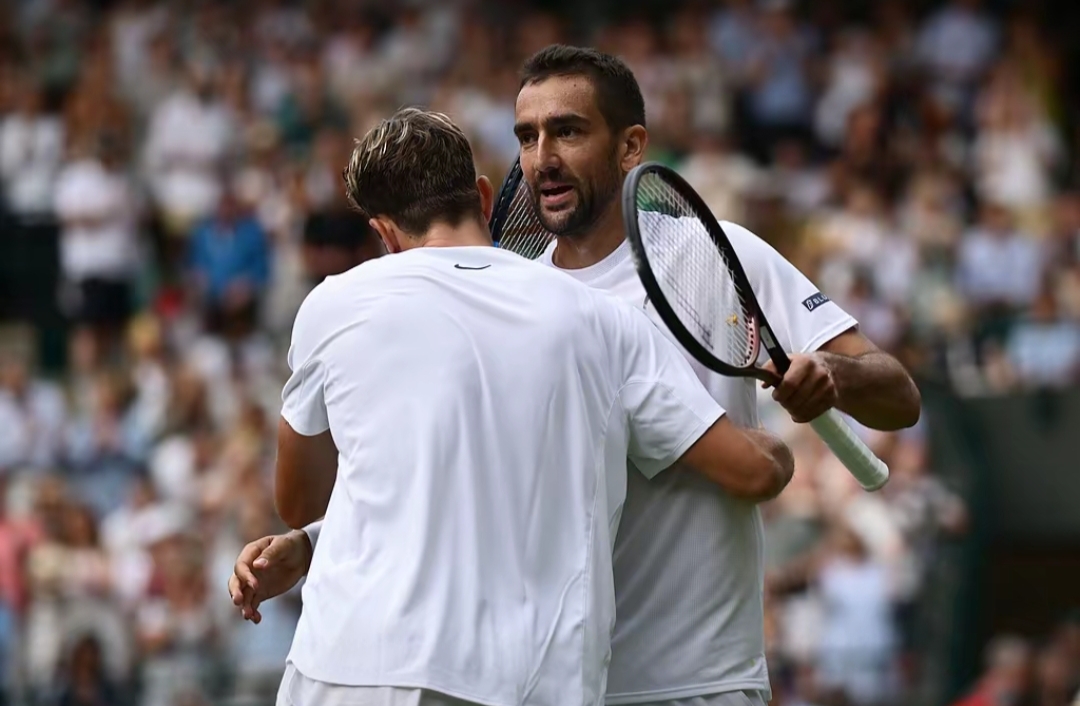 包含拉沃尔杯完胜澳网，穆雷点燃赛场的词条