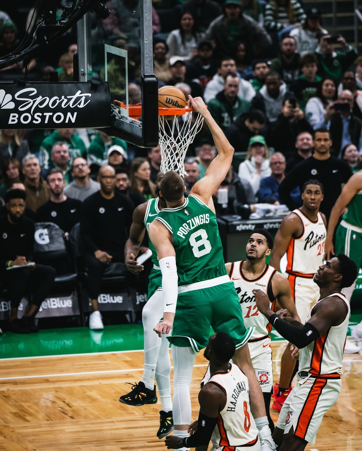 辽宁队翻盘凯尔特人，霍勒迪状态火热