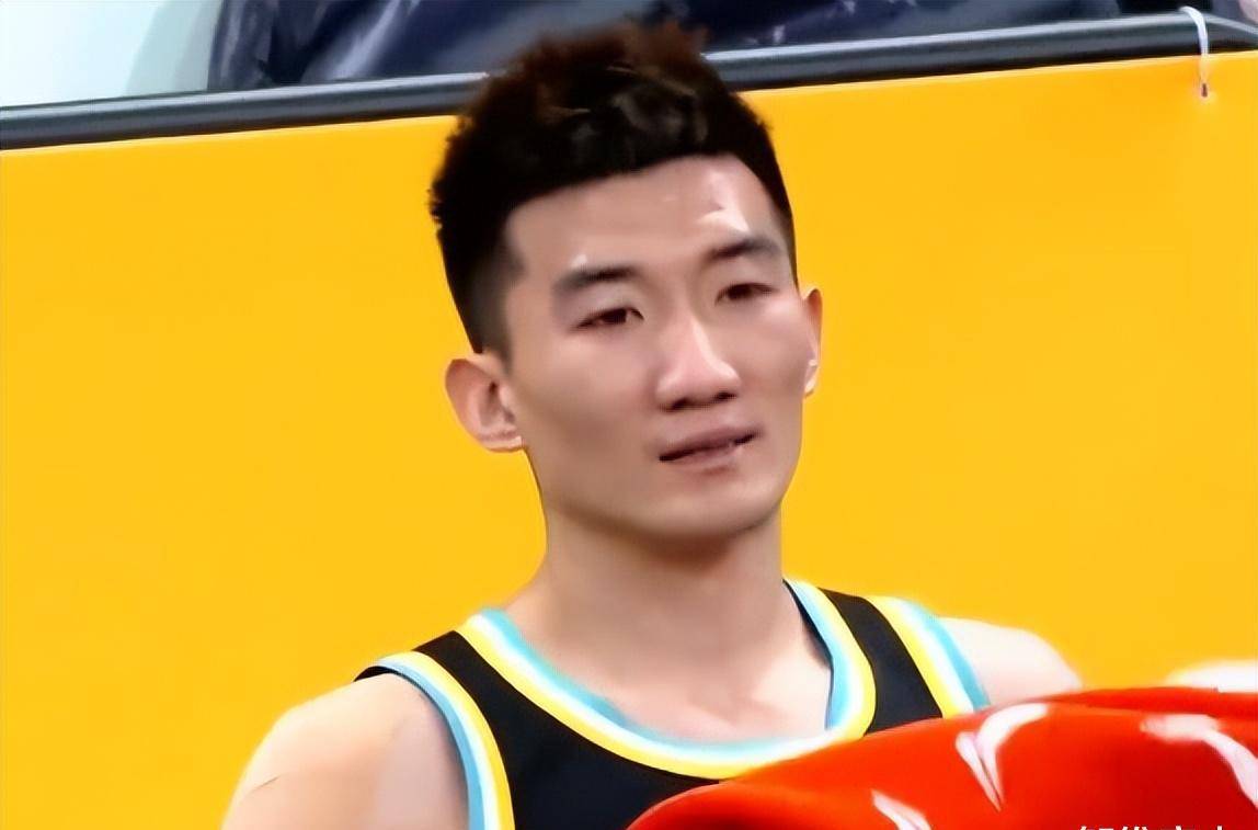 76人鏖战福建队，孙铭徽状态火热