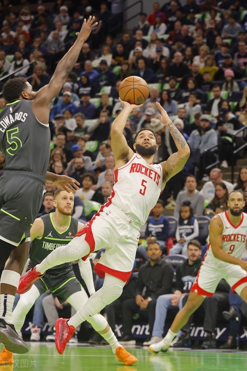 火箭碾压热火，戈贝尔刷新纪录