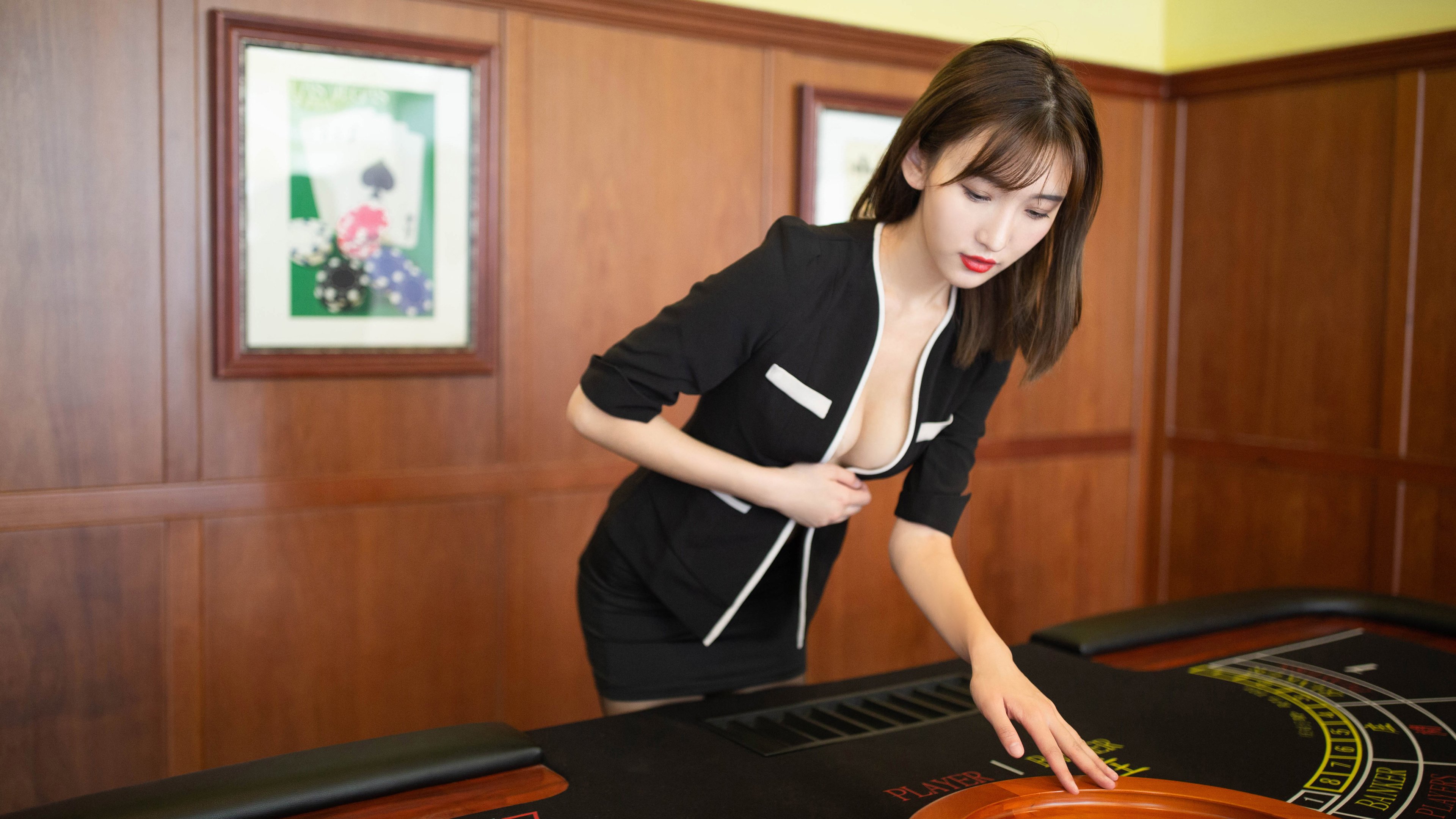 从伯纳乌到阿兹台克，当技术铁壁遭遇南美烈焰