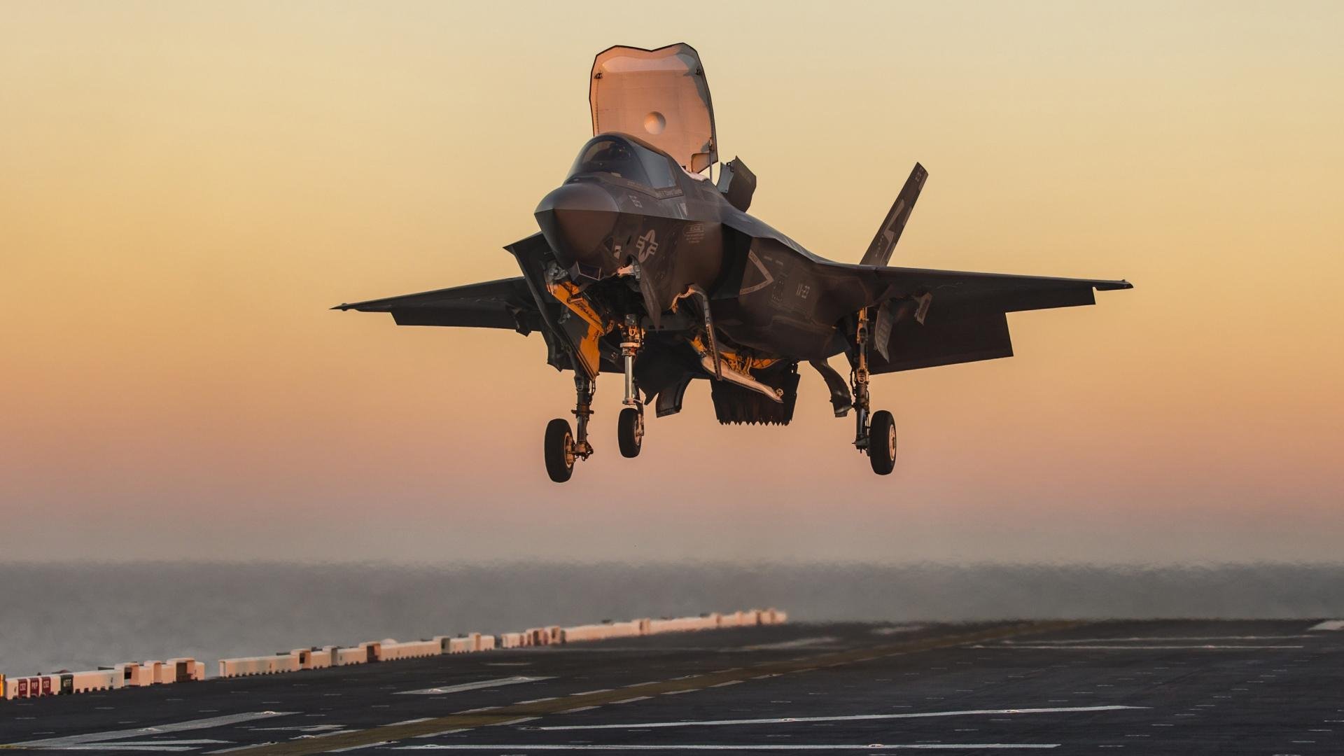 以孤星之名，当突尼斯铁壁遇见丹麦童话，布雷默一剑封喉的巨星答案