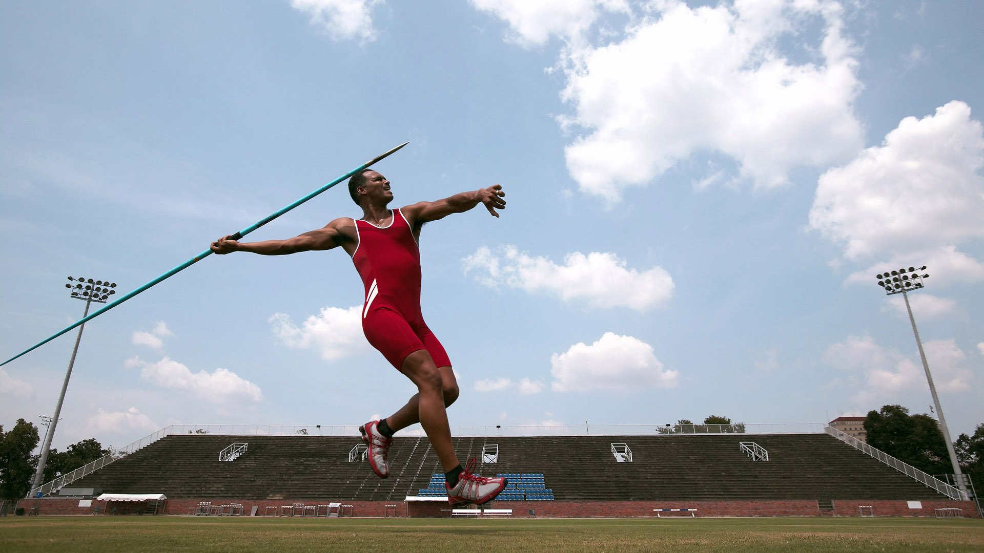 当欧洲红魔的意志在他身上苏醒，弗拉霍维奇生涯之夜斩落法甲雄狮